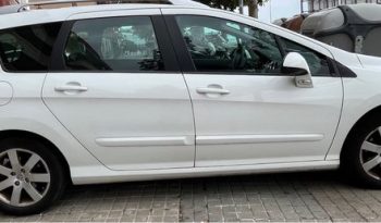 
									Peugeot 308 2010 lleno								