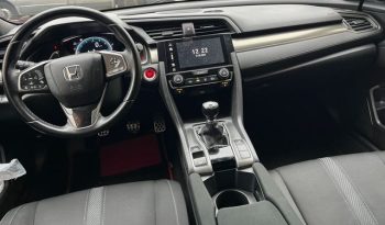 
									Honda Civic 2018 lleno								