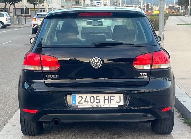 
								Volkswagen Golf 6 lleno									