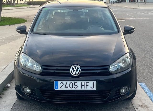 
								Volkswagen Golf 6 lleno									