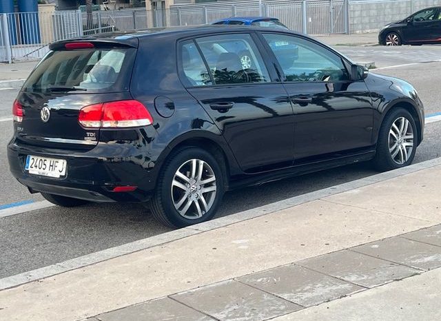 
								Volkswagen Golf 6 lleno									