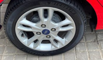 
									Ford Fiesta 2016 lleno								
