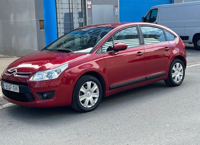 
								Citroen C4 2007 lleno									