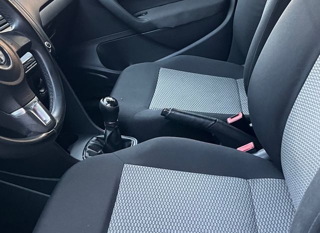 
								Volkswagen Polo 2014 lleno									