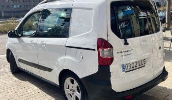 
									Ford Transit Courier 2020 lleno								