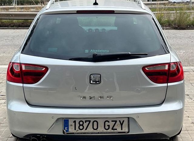 
								Seat Exeo 2010 lleno									