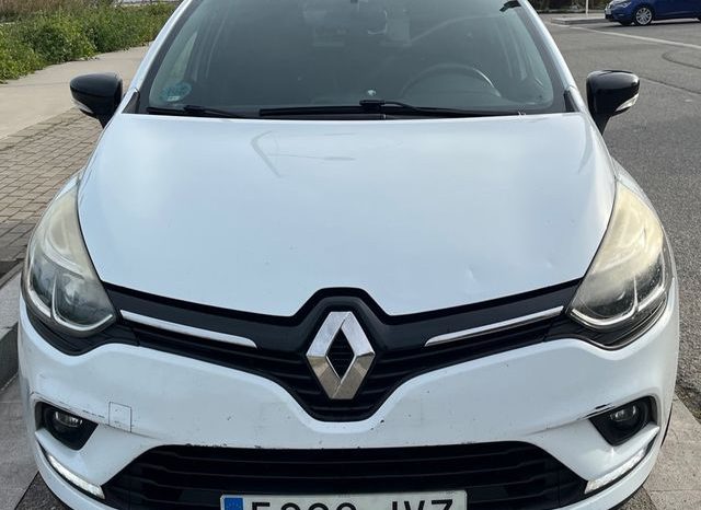 
								Renault Clio 2017 lleno									