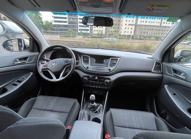 
								Hyundai Tucson 2017 lleno									
