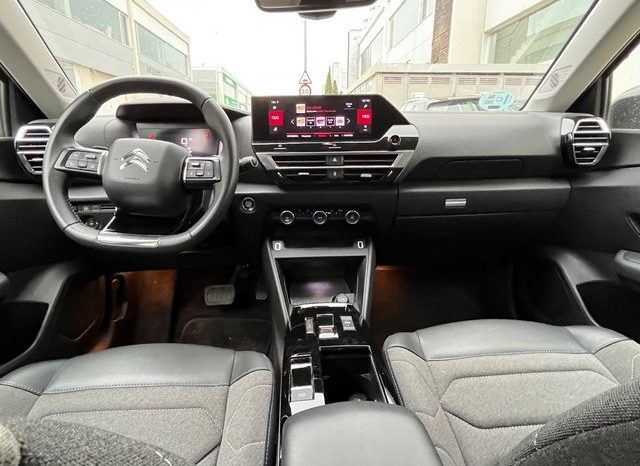 
								Citroen C4 2021 lleno									