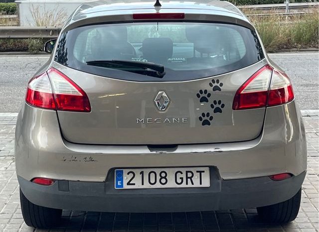 
								Renault Megane 2009 lleno									