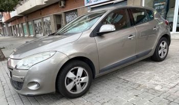 
									Renault Megane 2009 lleno								