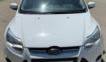 
									Ford Focus 2012 lleno								