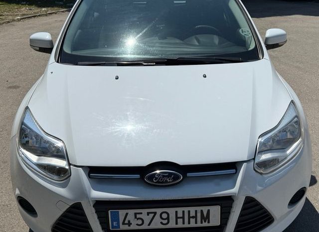 
								Ford Focus 2012 lleno									