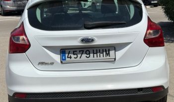 
									Ford Focus 2012 lleno								