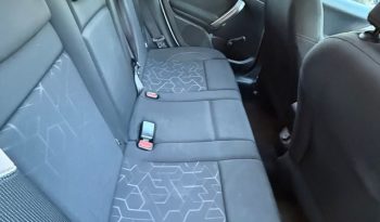 
									Peugeot 2008 2015 lleno								