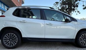 
									Peugeot 2008 2015 lleno								