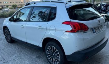 
									Peugeot 2008 2015 lleno								