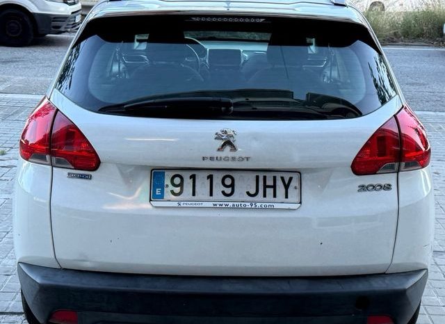 
								Peugeot 2008 2015 lleno									