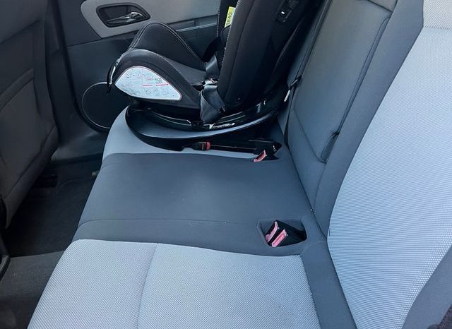 
								Chevrolet Cruze 2009 lleno									