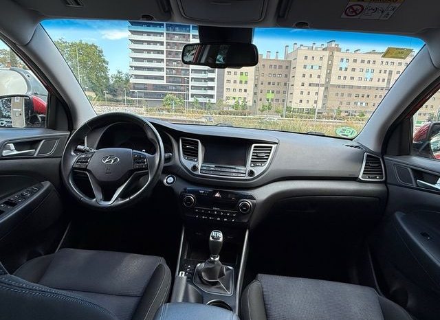 
								Hyundai Tucson 2016 lleno									