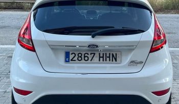 
									Ford Fiesta 2011 lleno								