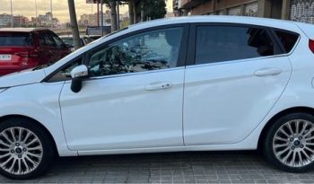 
									Ford Fiesta 2011 lleno								