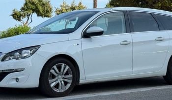 
									Peugeot 308 2015 lleno								