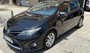 
									Toyota Auris 2014 lleno								