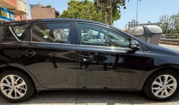 
									Toyota Auris 2014 lleno								