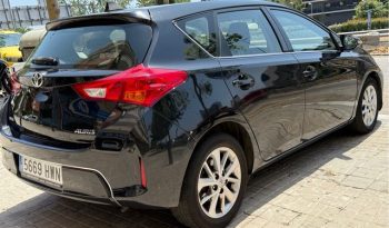 
									Toyota Auris 2014 lleno								