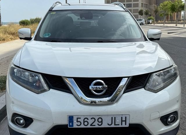 
								Nissan X-Trail 2016 lleno									