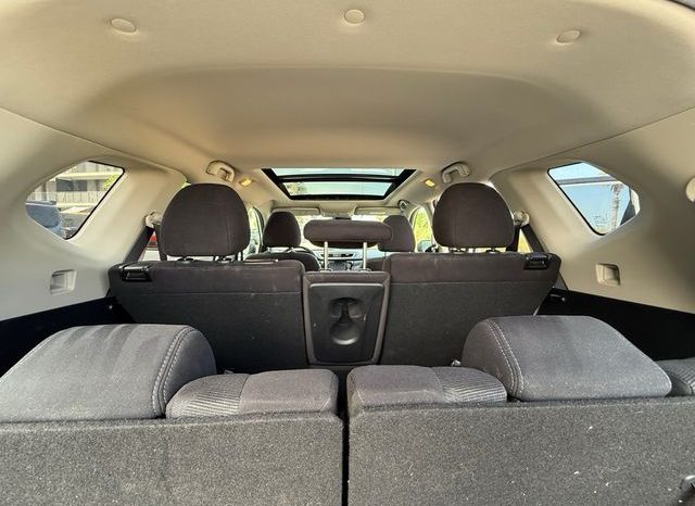 
								Nissan X-Trail 2016 lleno									