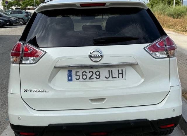 
								Nissan X-Trail 2016 lleno									