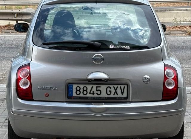
								Nissan Micra 2010 lleno									
