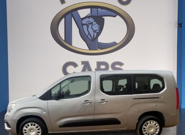 
								Opel Combo 2021 lleno									
