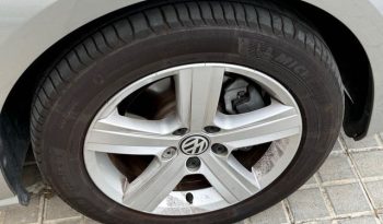 
									Volkswagen Golf 2014 lleno								