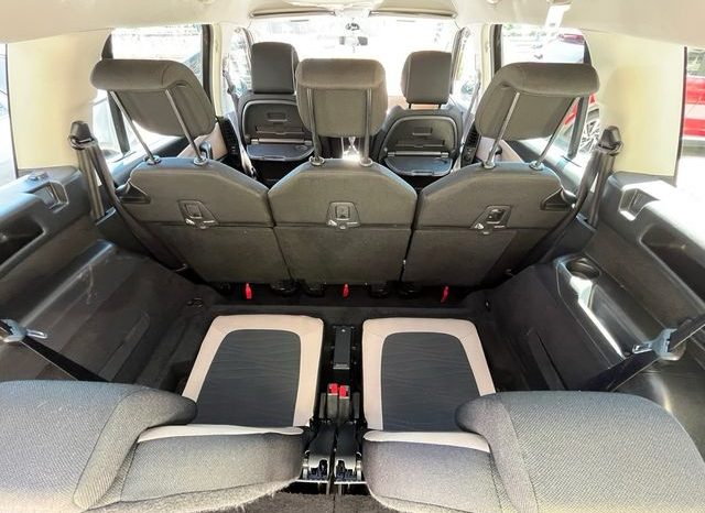 
								Citroën C4 Picasso 2016 lleno									