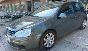 
									Volkswagen golf 2005 lleno								