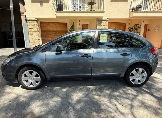 
								Citroën C4 2008 lleno									