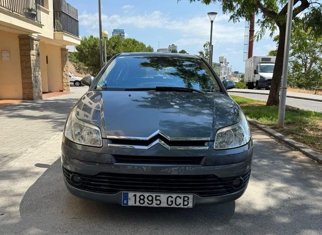 
								Citroën C4 2008 lleno									