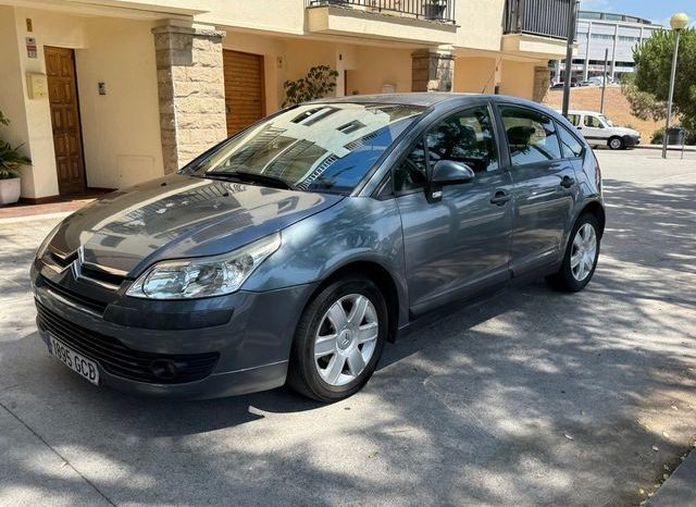 
								Citroën C4 2008 lleno									