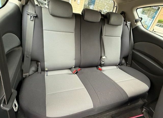 
								Chevrolet Aveo 2012 lleno									