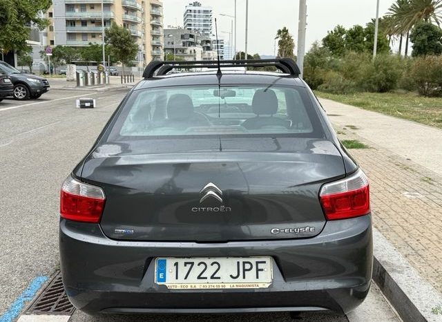
								Citroen C-Élysée 2016 lleno									