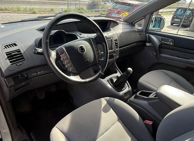 
								SsangYong Rodius 2014 lleno									