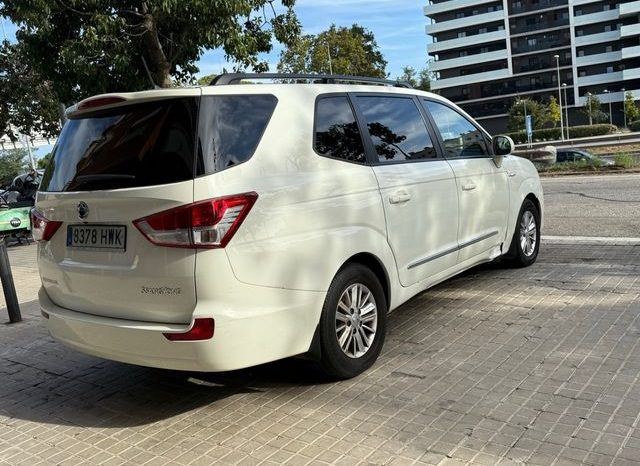 
								SsangYong Rodius 2014 lleno									