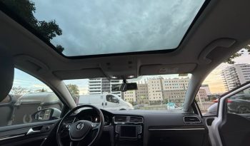 
									Volkswagen Golf 2015 lleno								