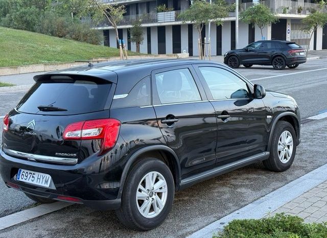 
								Citroën C4 Aircross 2014 lleno									