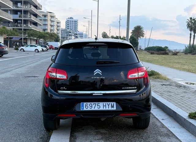 
								Citroën C4 Aircross 2014 lleno									