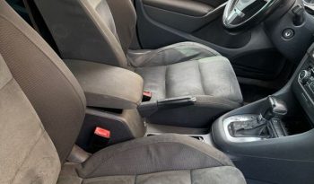 
									Volkswagen Golf 2009 lleno								