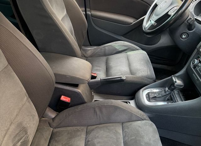 
								Volkswagen Golf 2009 lleno									